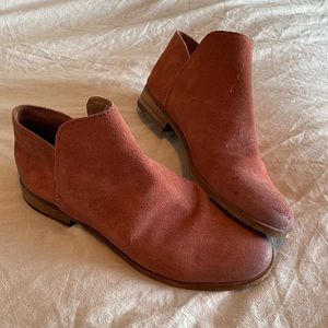 Frye Clay Red Suede Boots